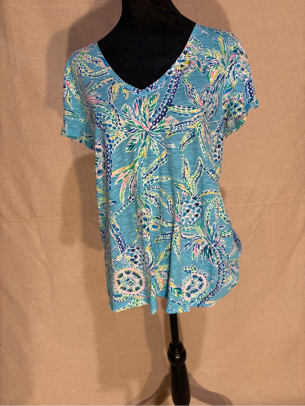 Lilly Pulitzer Turquoise Floral V-Neck Short Sleeve Top